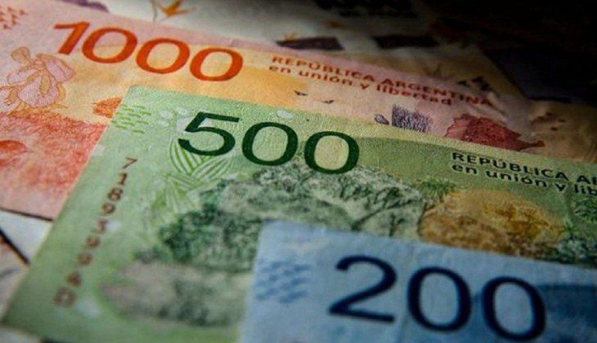 pesos-dinero-platajpg