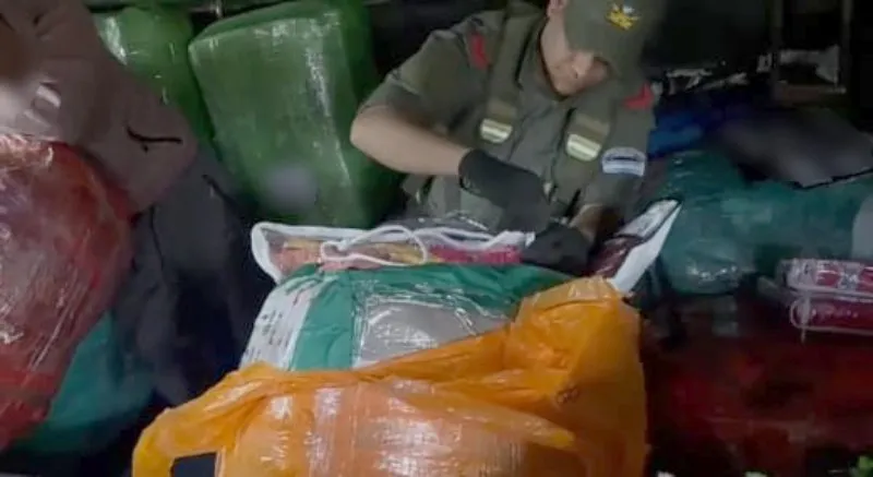 21_kilos_de_cocaina_entre_sabanas_y_mantas_-_santiago_del_estero_2