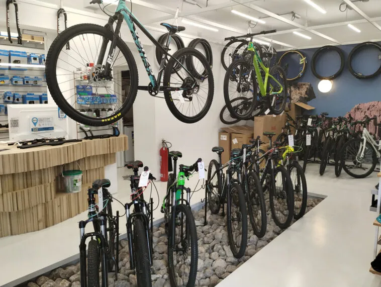 D14-BIKE-5-FTE-INT-w-758x571