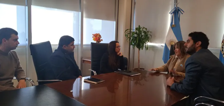 4c1bb6f8b48c0f55d2193c442c9affbf_L