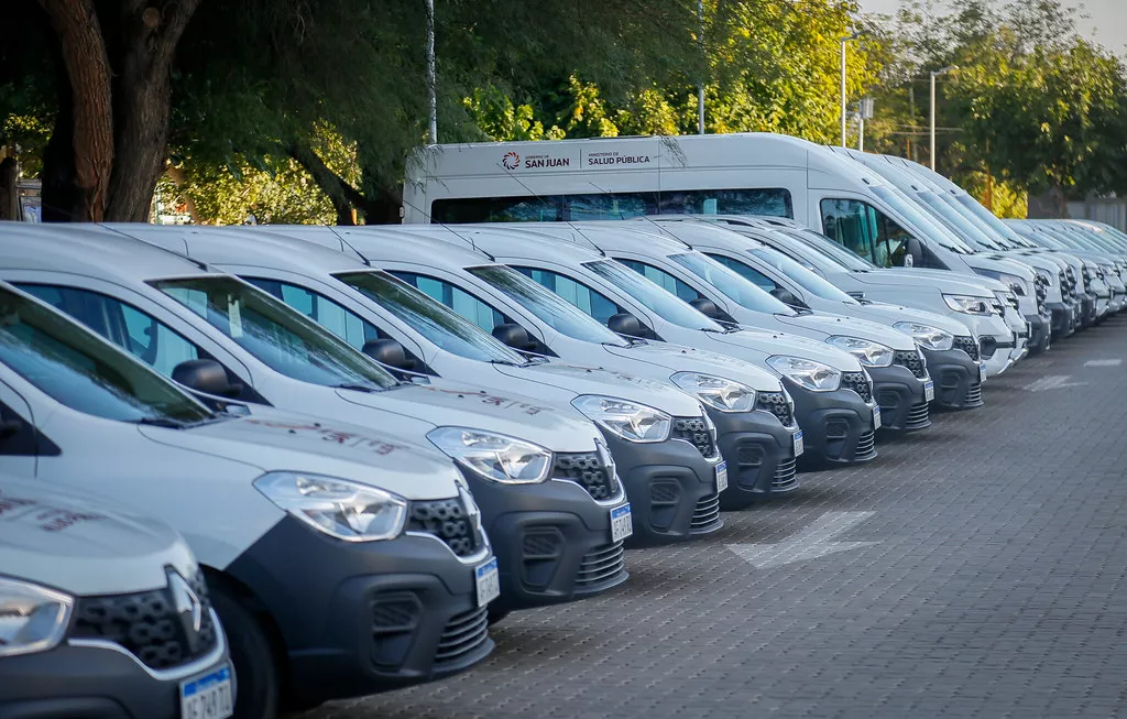 52651385709_f517eb8b3b_b