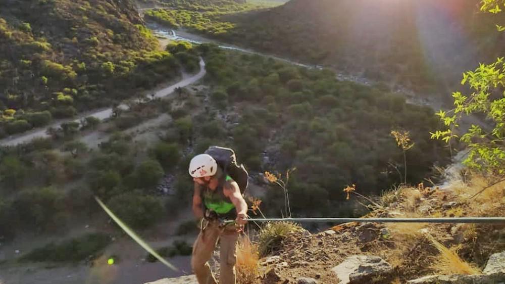 c041671080fb4fae53845aa730acbd02_XL