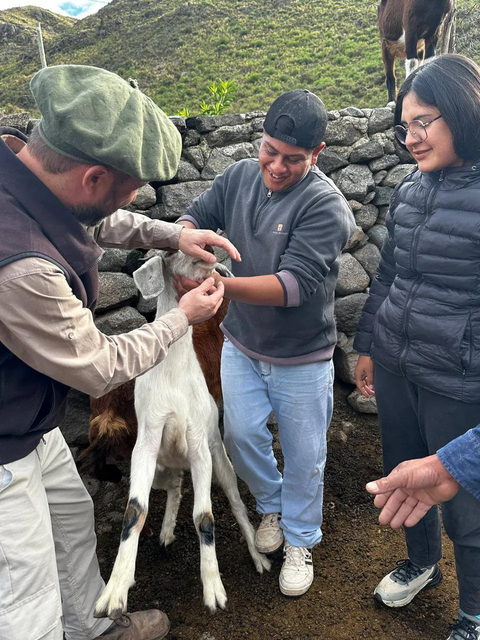 484914594_1066874912134131_87487747331677021_n