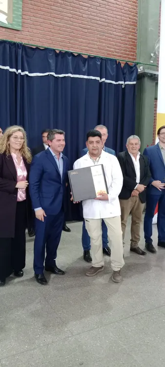 319b0d01-1069-49f1-8972-98703d8c04c9