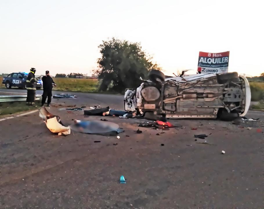 Trágico Accidente: Tres Muertos Por El Vuelco De Un Auto