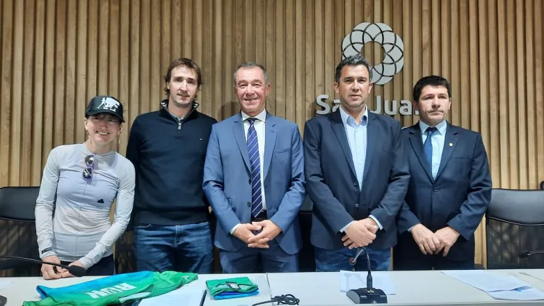 fc3551e97c17896a2f96c6ba158c9019_L