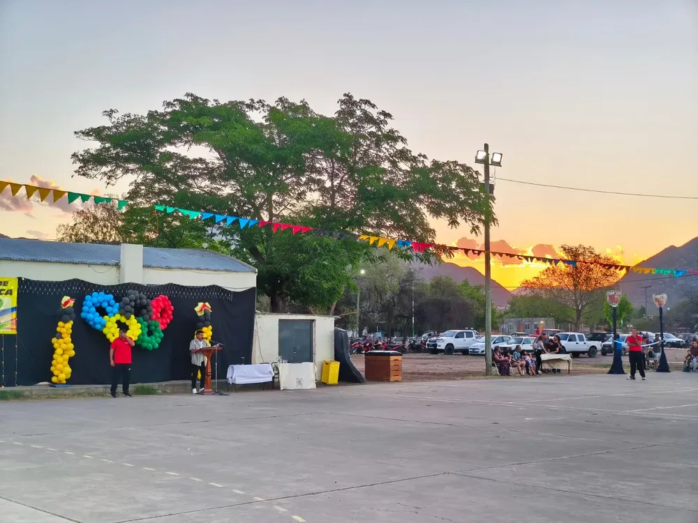 0049c3c4-1a4a-413d-aa67-d5ba6b8edf90