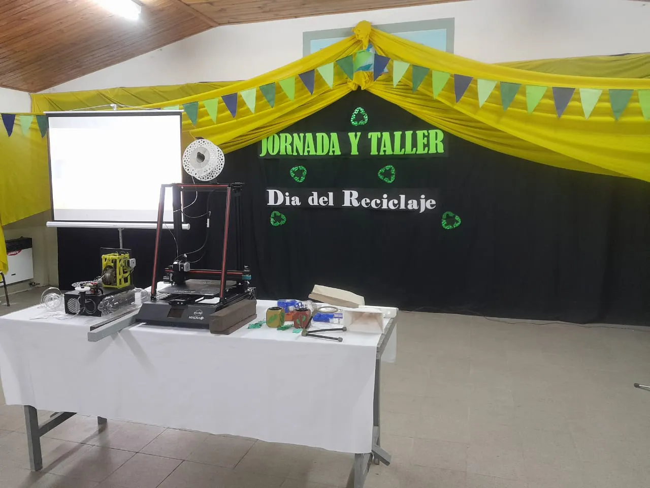 a002a099-6b3e-4b6e-99db-a00e1624b7a3