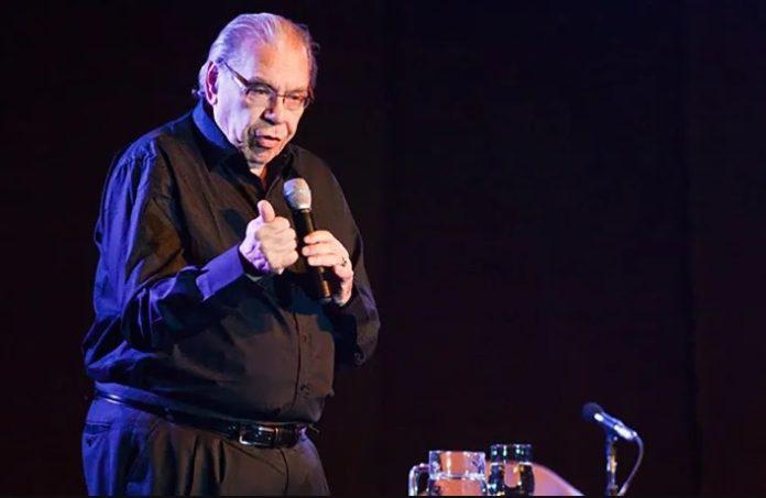 Enrique-Pinti-696x453