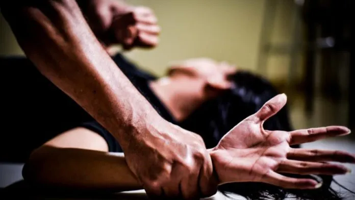 Abuso-sexual-contra-su-ex-696x392