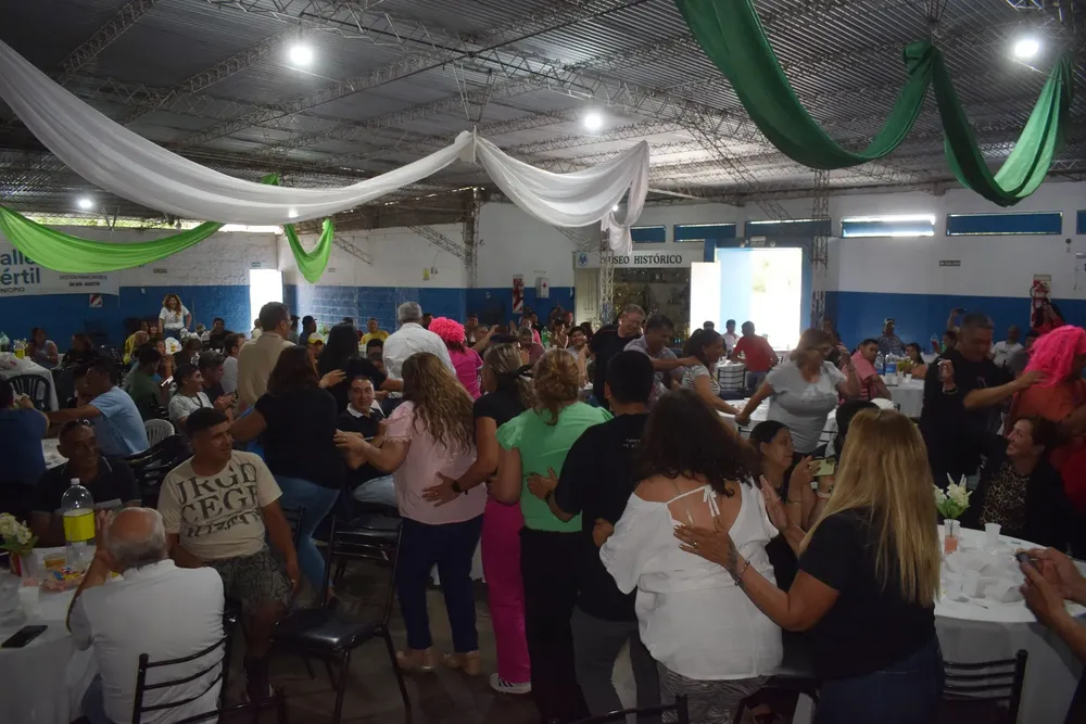 565706467_1243138494507771_2936225604807849527_n