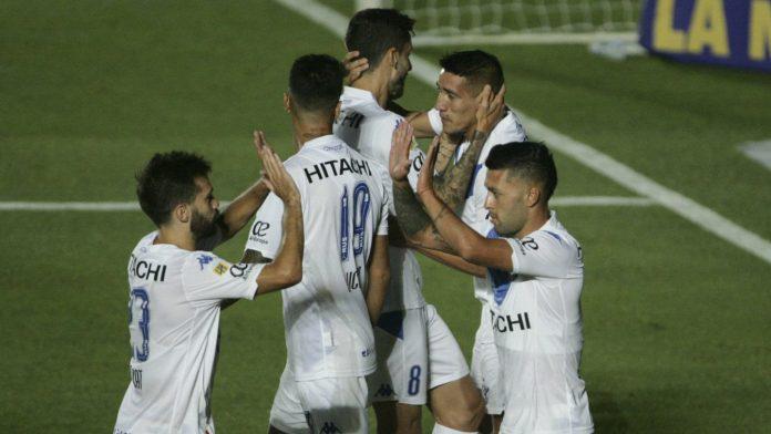 velez_1440x810-696x392