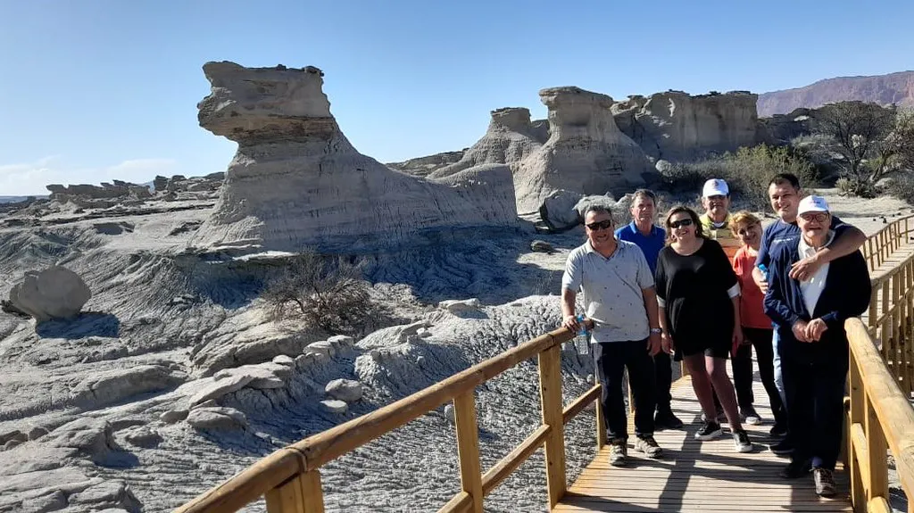 52470714833_cb82f0e1ba_b