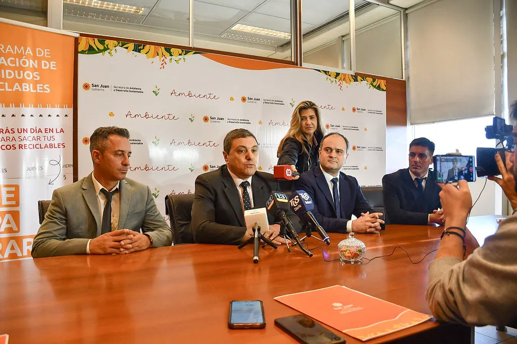 54092725871_381894a805_b