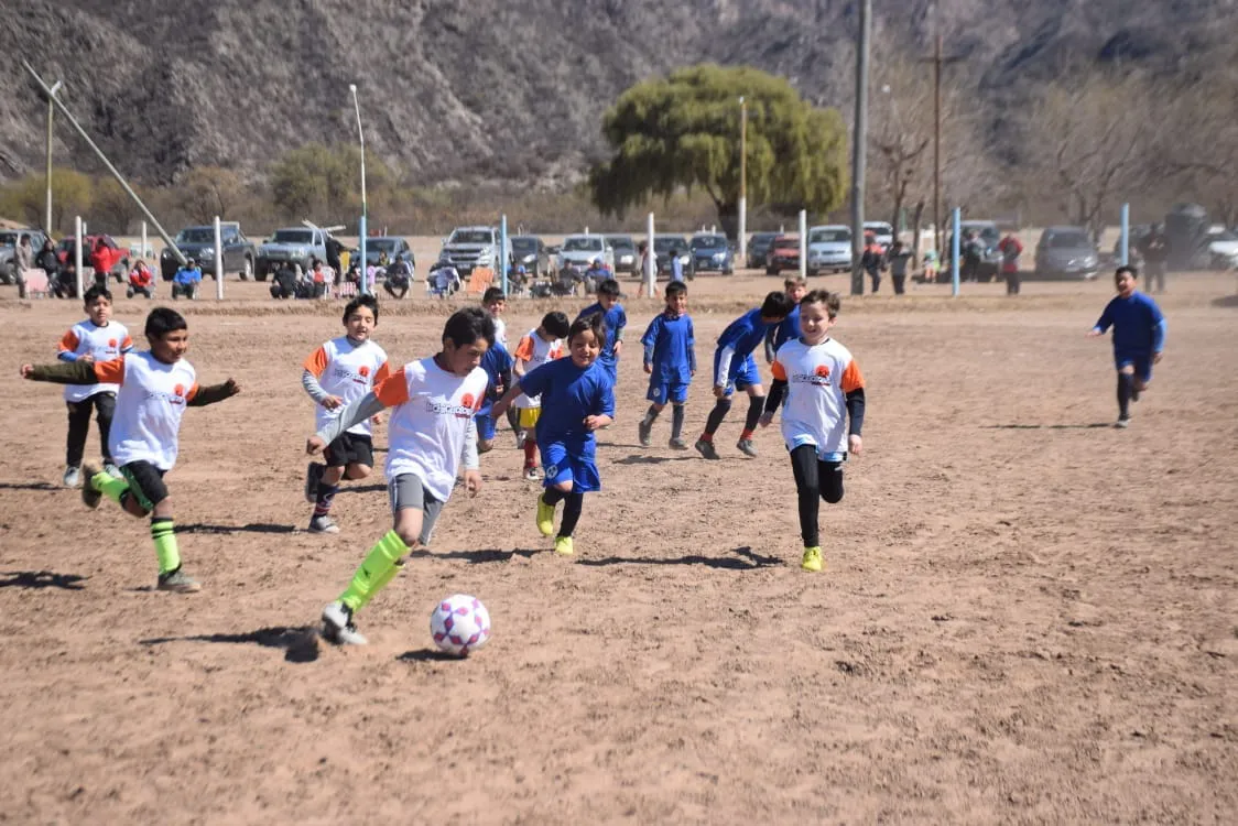 457098994_922689479886009_6217961005981303275_n