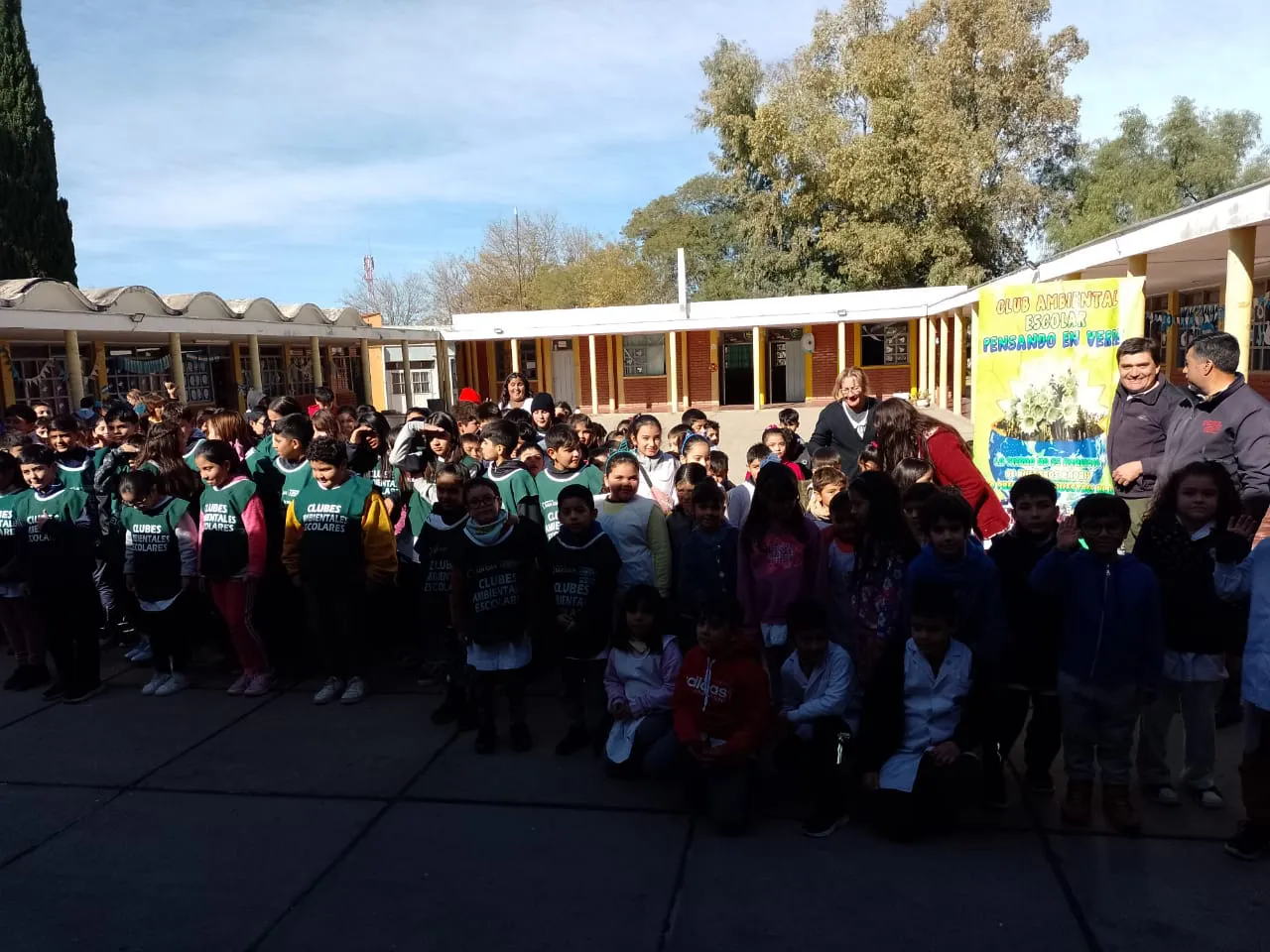 5745eaef-d8fd-4482-b40c-10394434ceb9