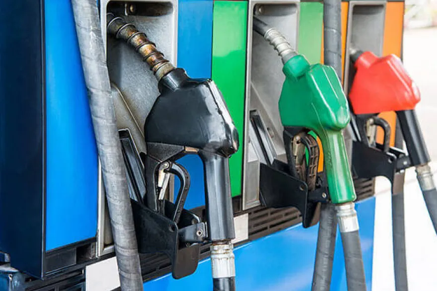 20230512193656_surtidor_gasolina_uai_630x473