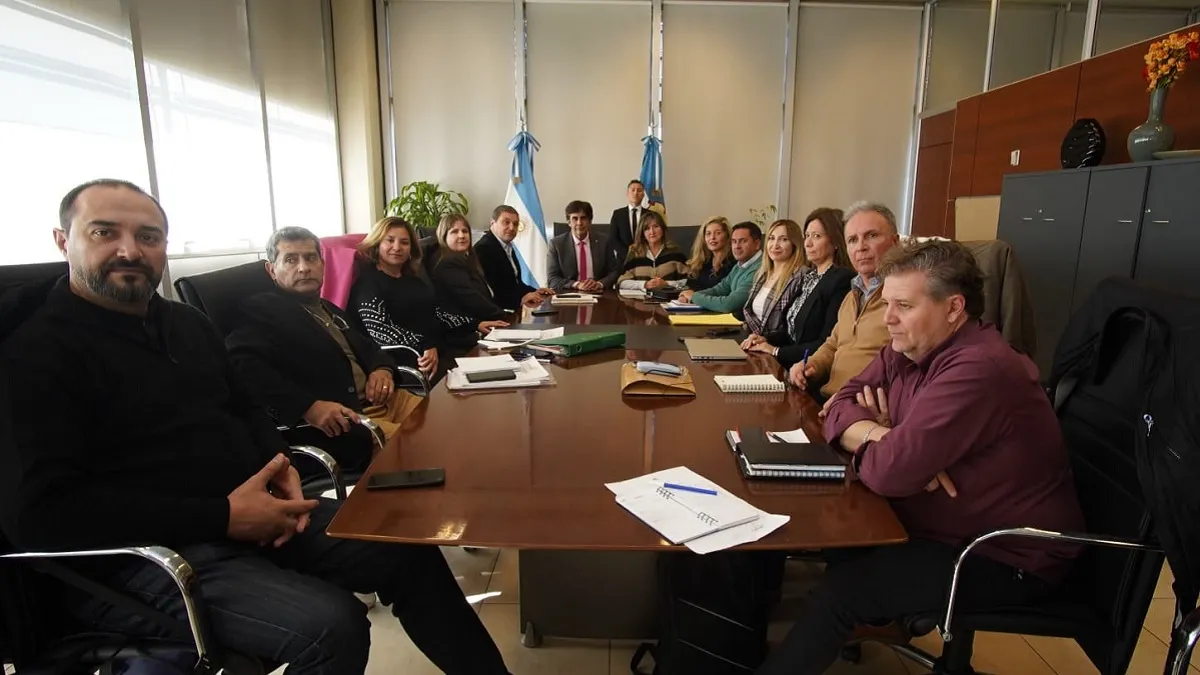 paritaria-docente-juliojpg