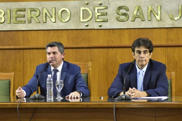 f768x1-361411_361538_15