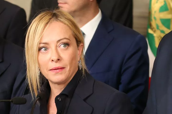 6353a81e25000033001b801f