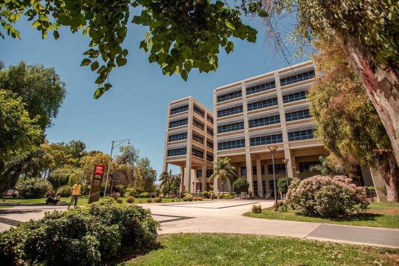 61c4fbcc25fe2d4a0e4db19e219e229f_L