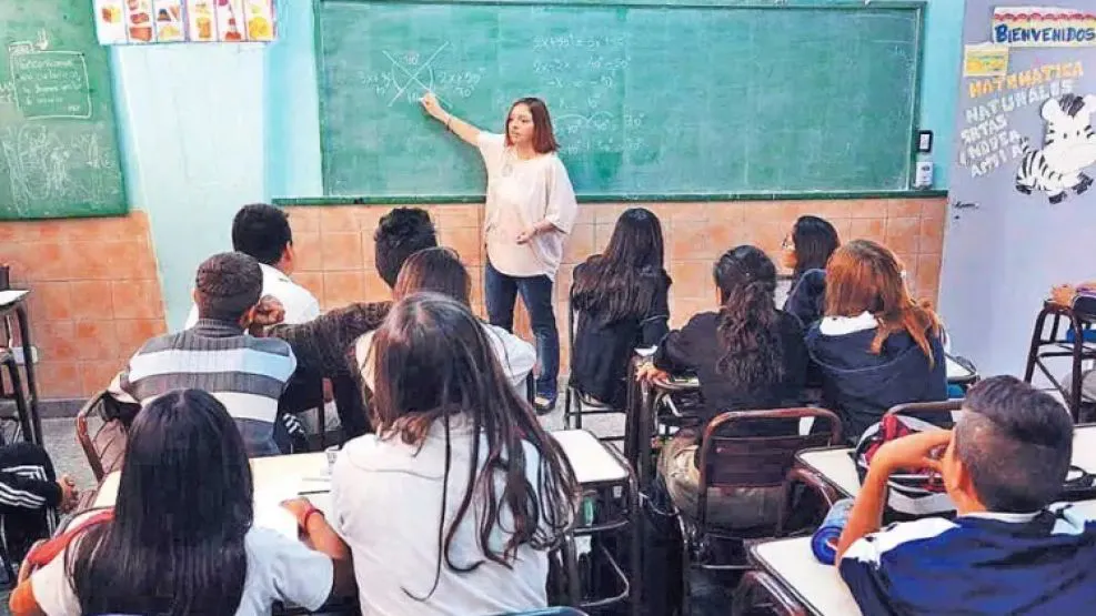 el-indice-de-resultados-escolares-mide-la-proporcion-de-adolescentes-de-15-anos-que-realizan-su-escolaridad-en-tiempo-y-forma-1810372