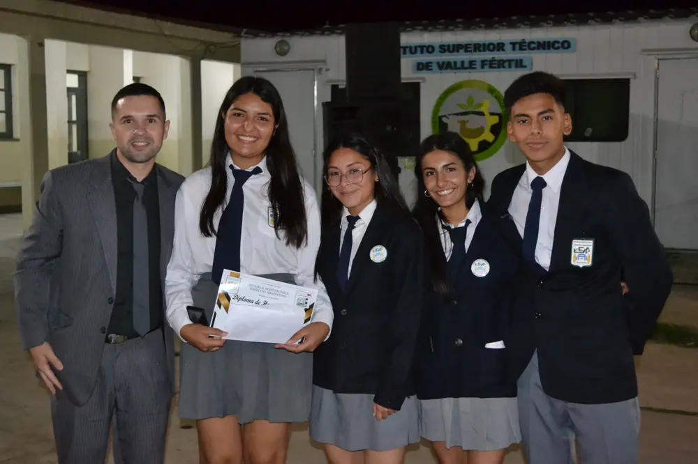 d904e0f8-7e33-45b6-a85d-e980284c6e00