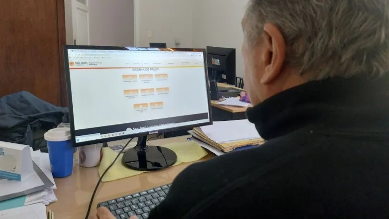 48e76fcb91fce057ef94dd2317607b11_L