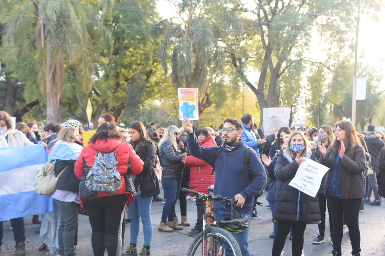 docentes-marcha3