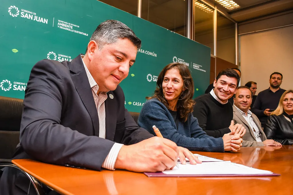 53039199953_178b0e80db_b