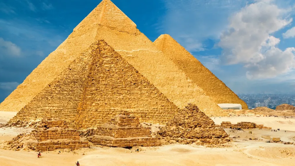 giza-plateau-pyramids