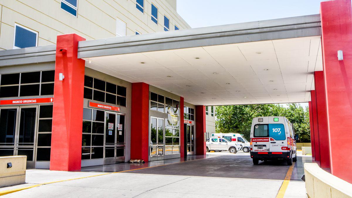 hospital-guillermo-rawson-foto-sj8-2jpg