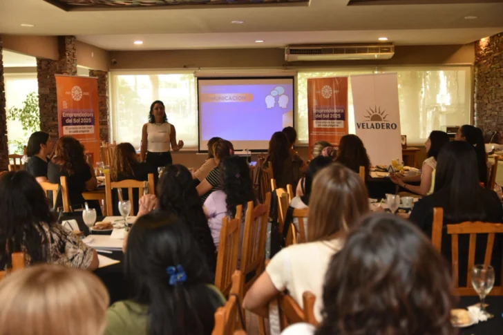 Emprendedoras-Emprendedoras-del-Sol-FNS-2025-San-Juan-Foto-DLPSJ-9-728x485