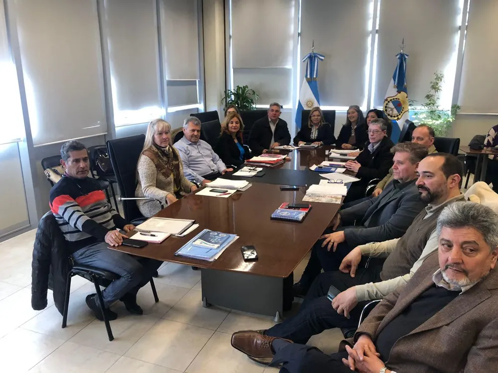 paritaria_23-08-01_crop1690927388388