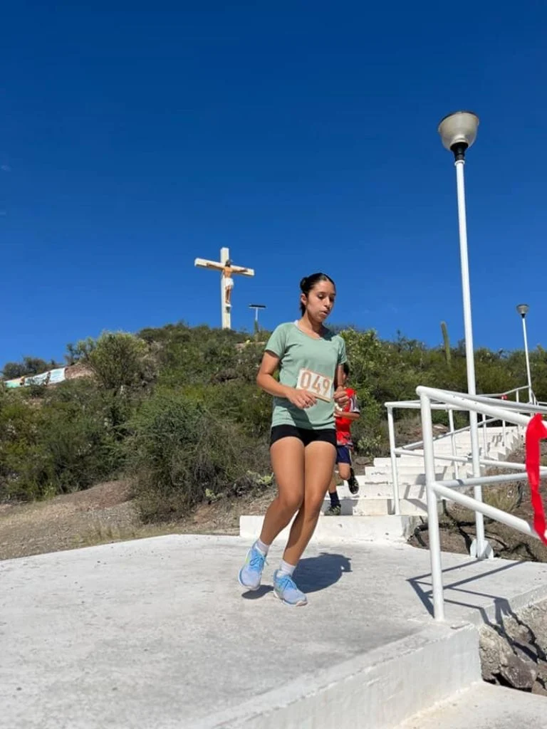 f768x1024-395742_508107_5050