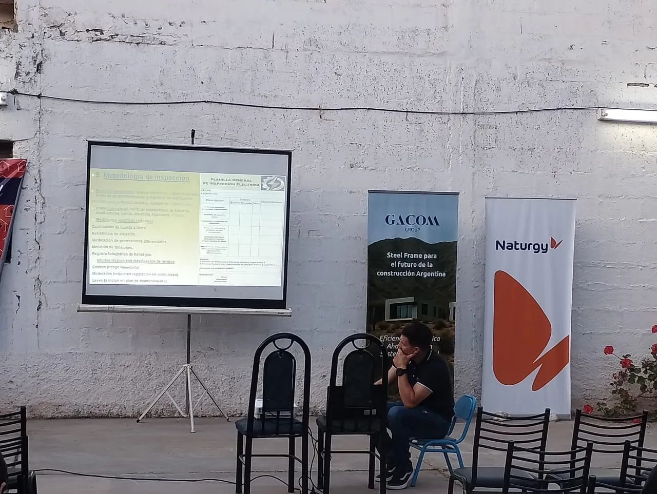 d3559e28-519d-4053-a6a4-6be319c406fb