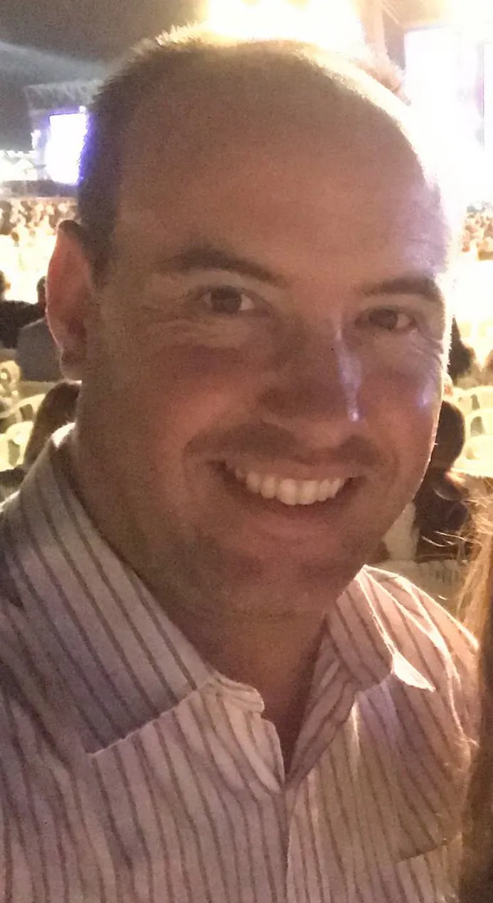 52825795_10217798015211621_7993424893704142848_n