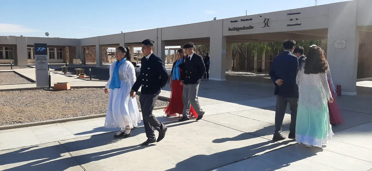 1c0bd8a9-4e72-462d-b946-2ab20d287d2a