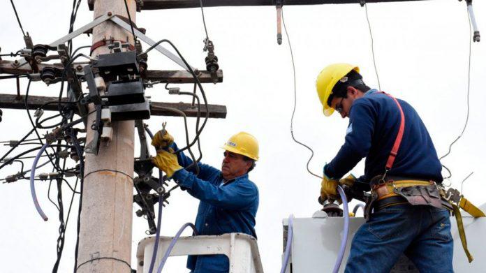 electricistas-696x391
