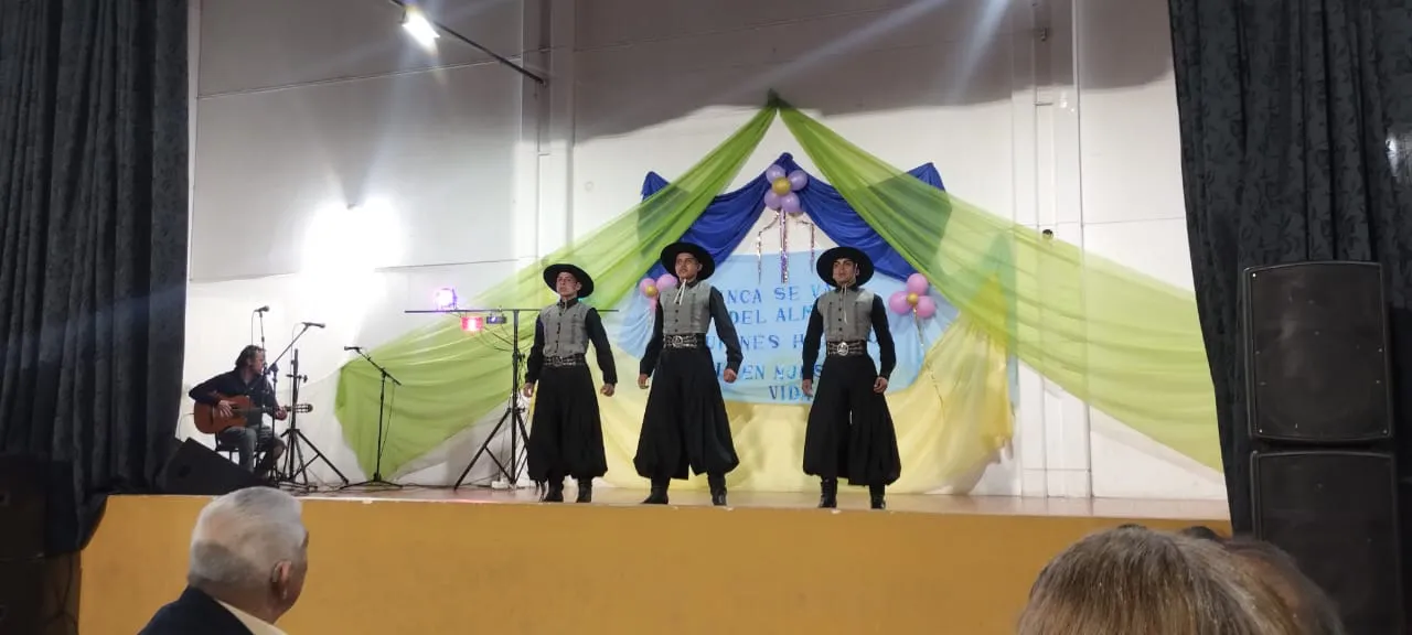 f1482b00-3002-453f-b8c9-410c5d60d57f