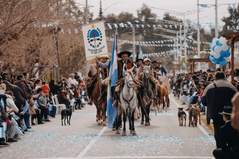 aa7a008bb1f14998f67b557563a359dd_L