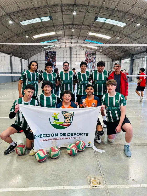 544907120_1208392264649061_9052700586933434688_n (1)