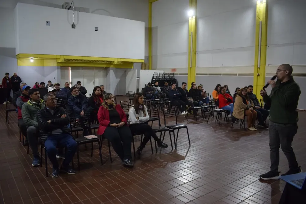 449610101_887557000065924_4563980333836595158_n