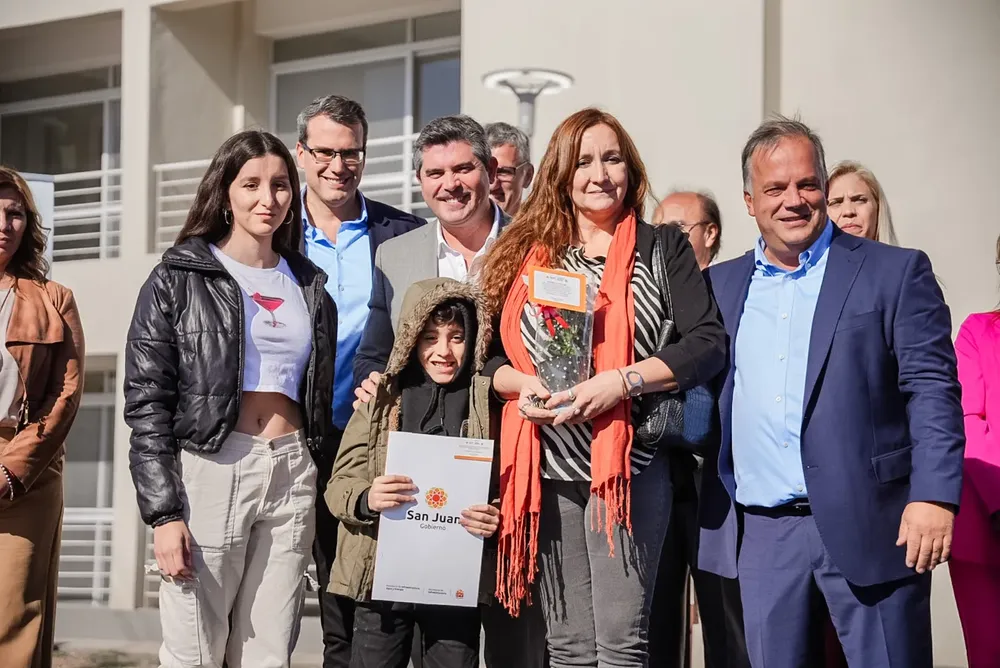 f25c76ce-42d4-4a84-9124-a6ca13932606