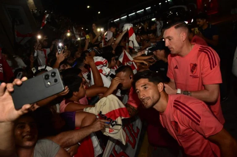 f768x1-402395_402522_5050