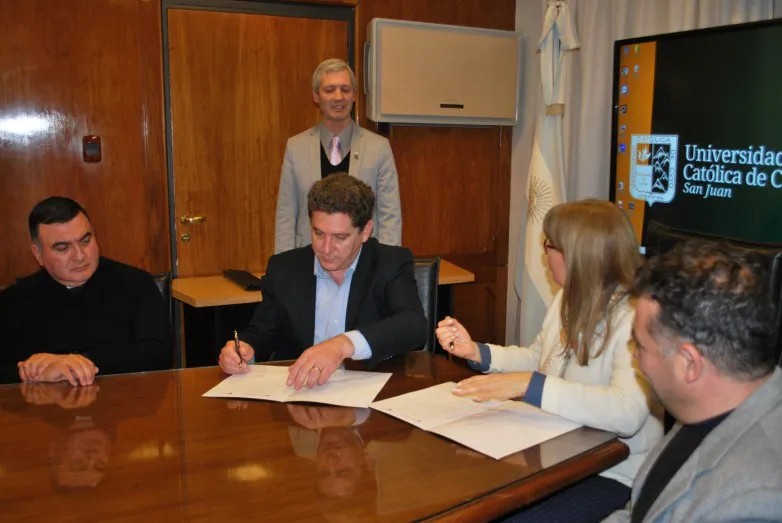 f7b0f1de9f9a71015d8992c03cd9affa_L