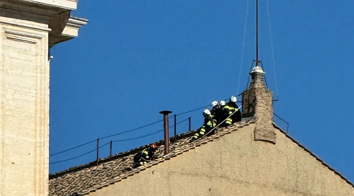 chimenea-capilla-sixtinapng