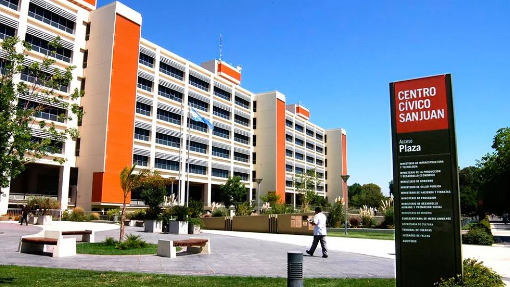 b6d7090a321aeca0f529ab265a288b1b_XL