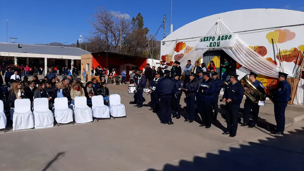 dcd91fd3-d170-44ce-9ad2-e7b68950c43d