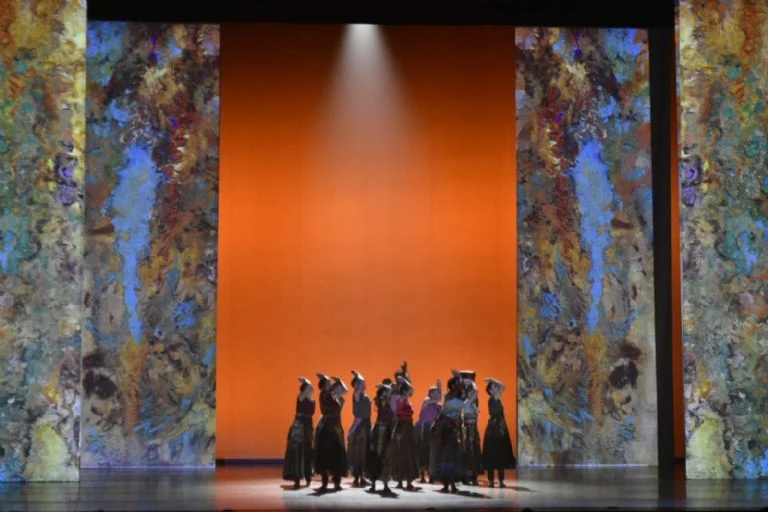 f768x1-374329_374456_5050